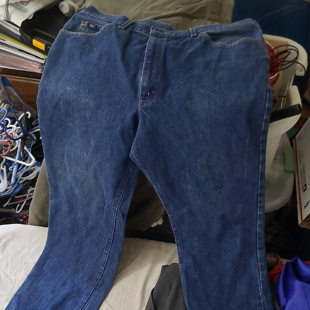 Lee Relaxed Fit Men’s Jeans in Dark Blue Denim